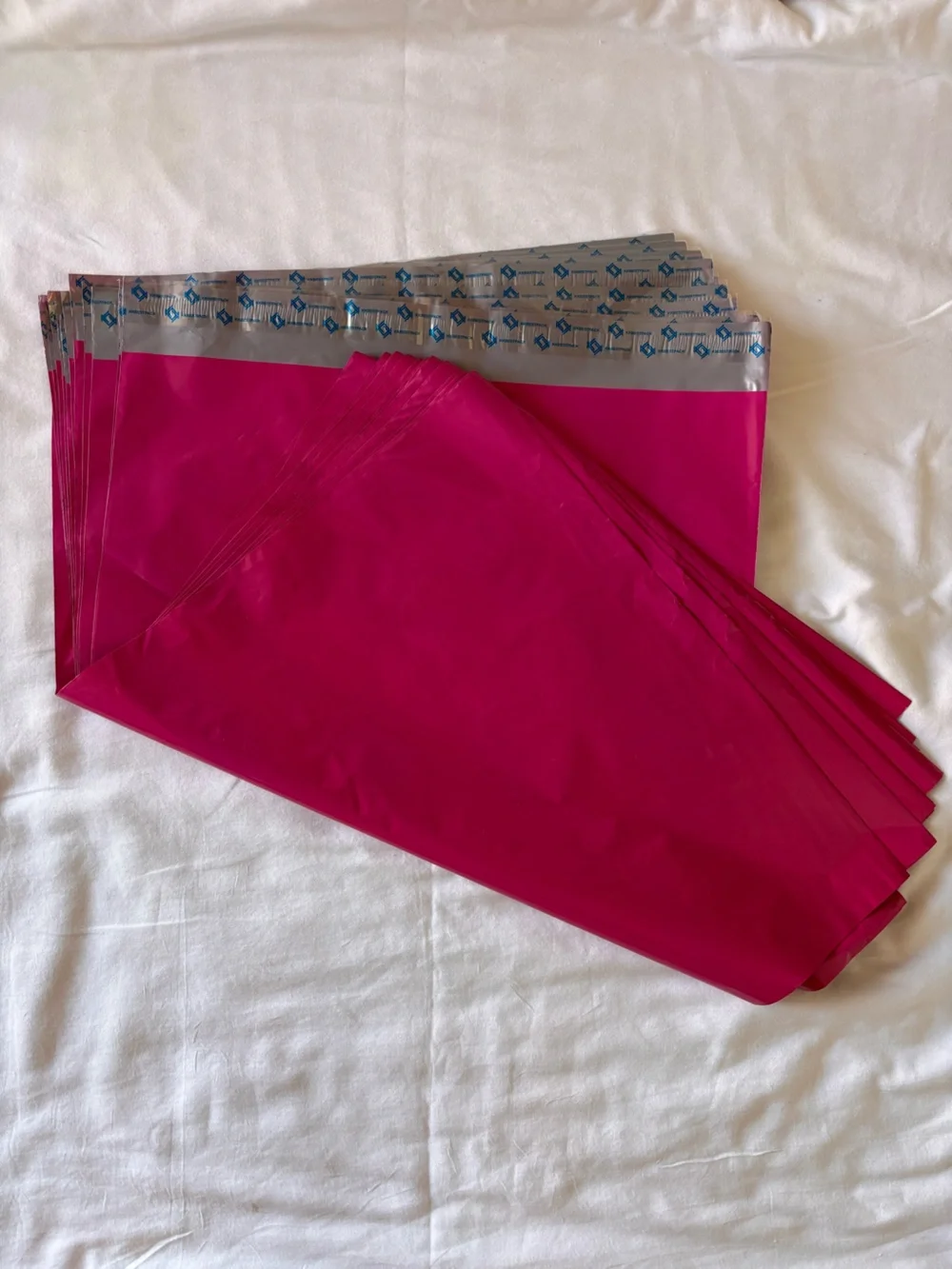 Large pink polymailer packages (20)